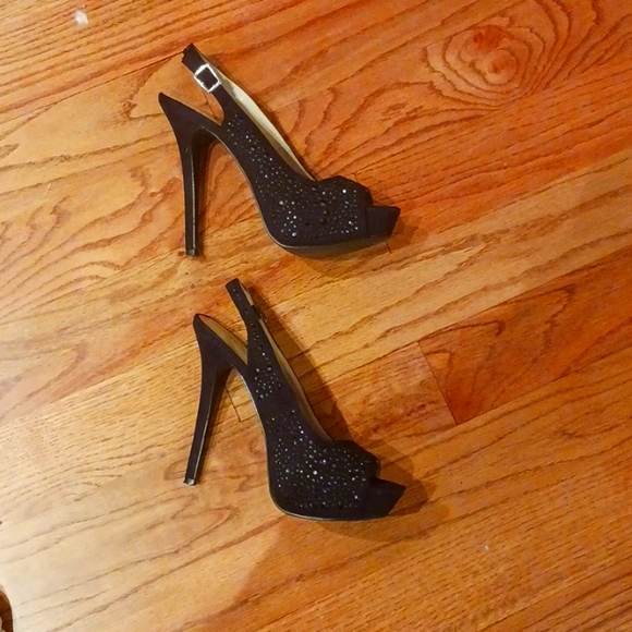 High heels - Picture 1 of 3